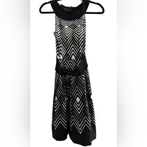 NWT WHITE HOUSE BLACK MARKET Fit Flare Dress Belt Pockets Black White 00 $158